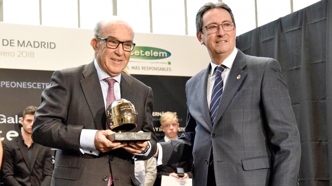 MotoGP: Casco d’Oro a Ezpeleta