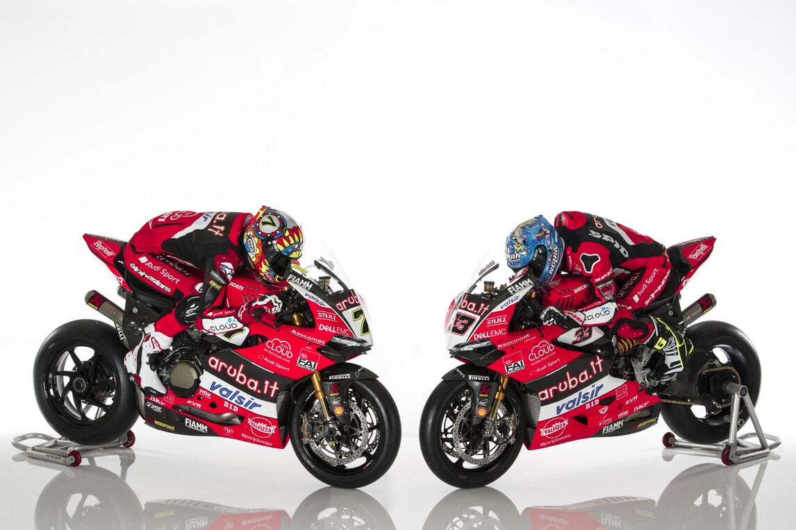SBK: la nuova "rossa" di Melandri e Davies - FOTO