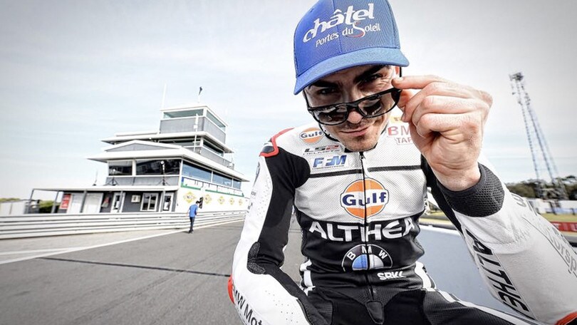 SBK: frattura alla spalla per Baz