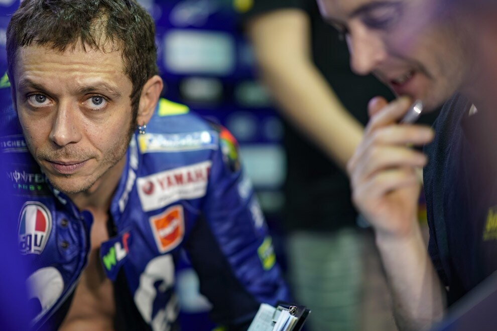 MotoGP Qatar, ufficiale: Rossi rinnova con Yamaha per altri due anni