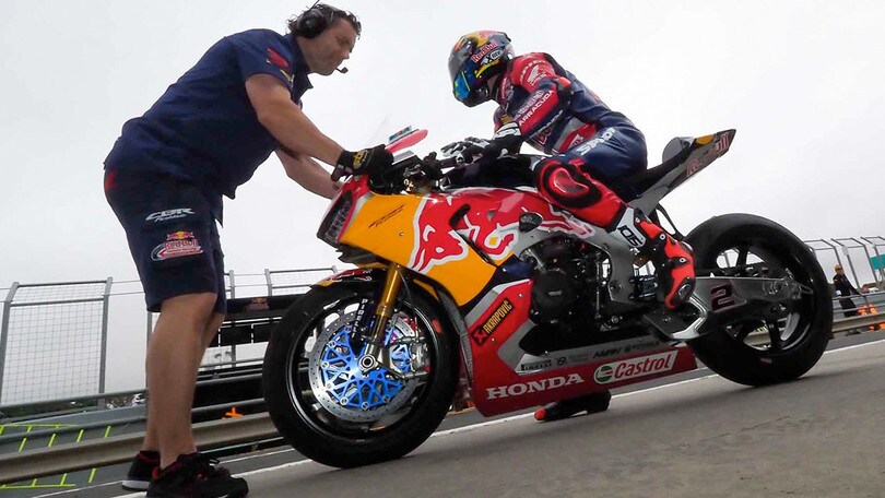 SBK, Camier: 'Dobbiamo migliorare sul passo gara'