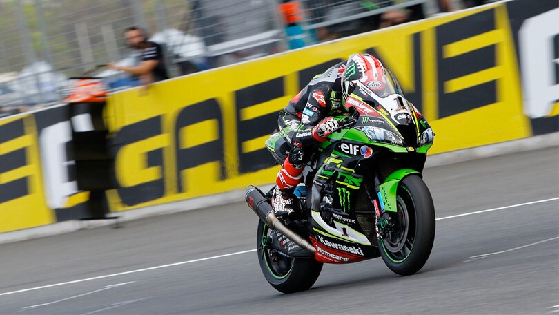 SBK Thailandia, Rea domina il Day1