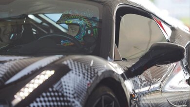 Rossi prova la Ferrari 488 Pista