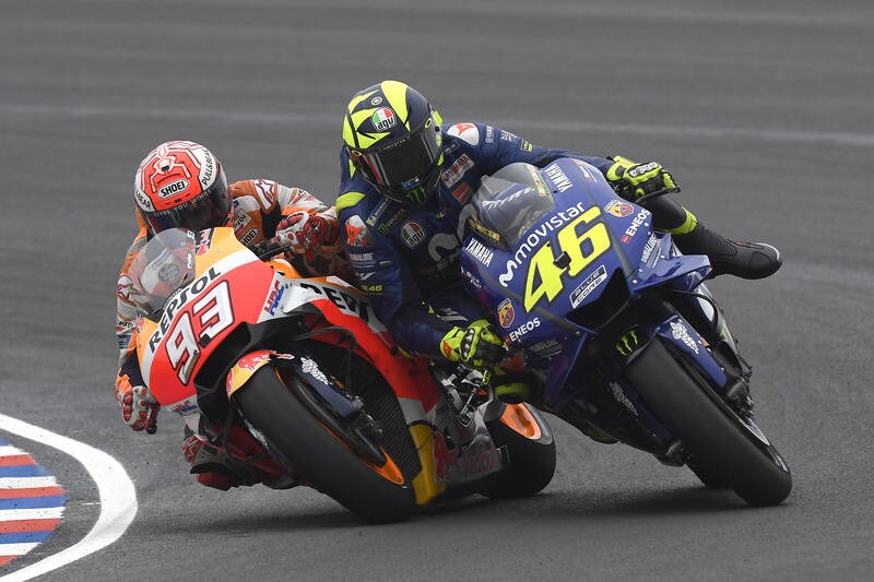 Disastro Marquez: 'uno sbaglio dovuto alle condizioni dell'asfalto'