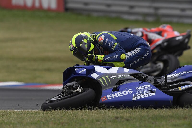 Rossi: “Così si distrugge il nostro sport”