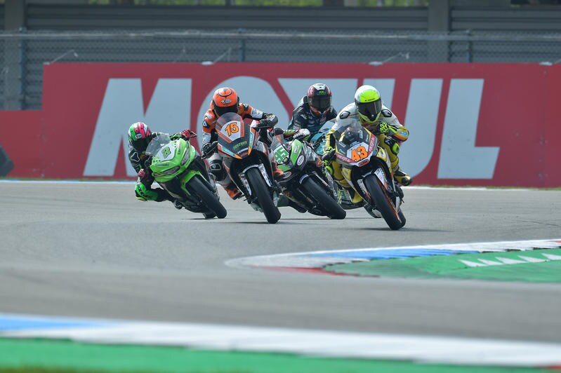 SS300 Assen, gara: Grunwald al fotofinish