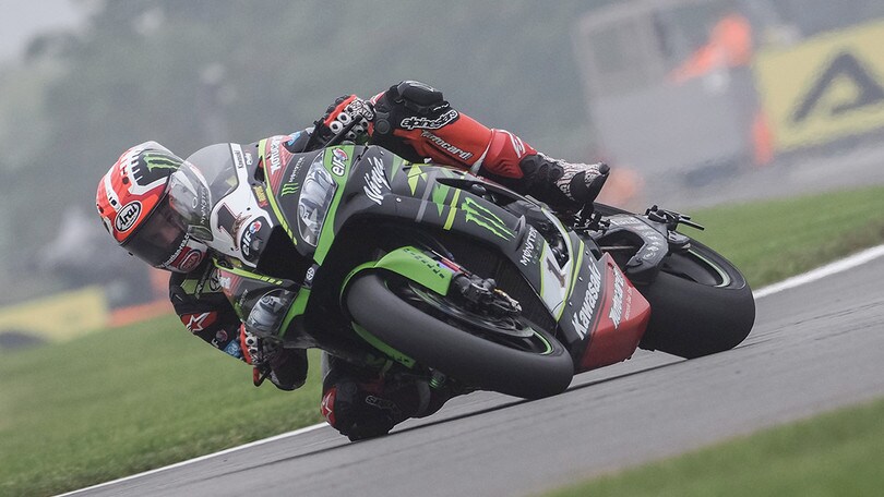 SBK, Donington: Rea domina il venerdì