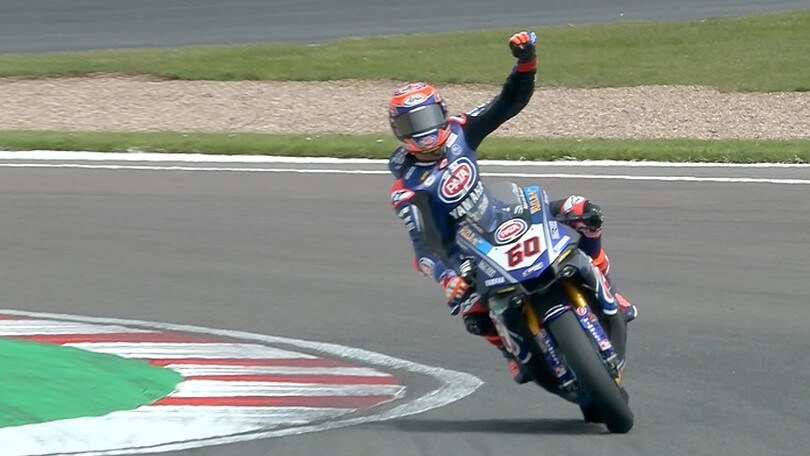 SBK, Van der Mark olandese volante a Donington in gara 1