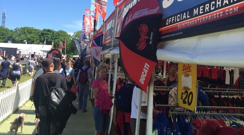 Tourist Trophy 2018: le foto del paddock