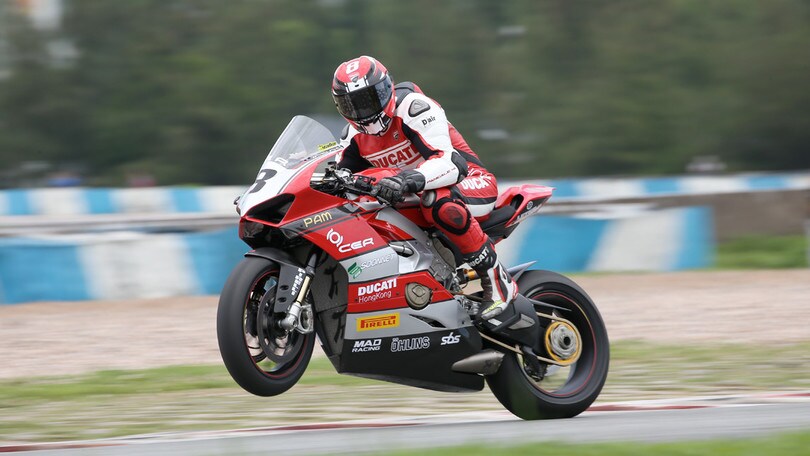 SBK: Valia fa doppietta in Cina con la Panigale V4 S