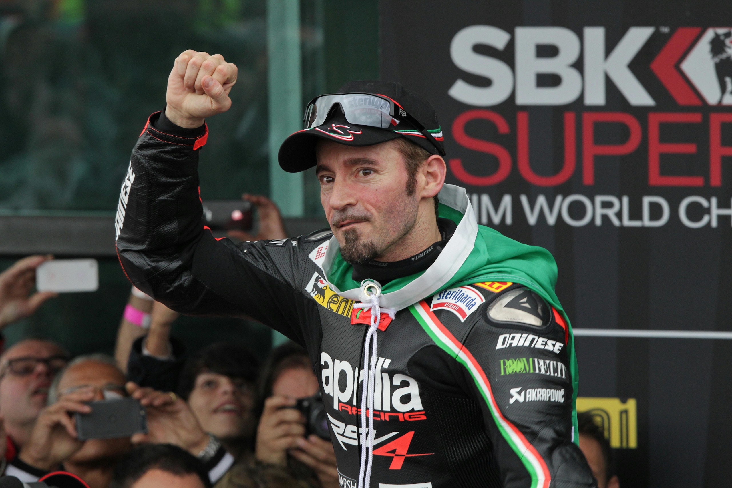 Flashback: Magny-Cours, Biaggi, e il mezzo punto più famoso della Superbike