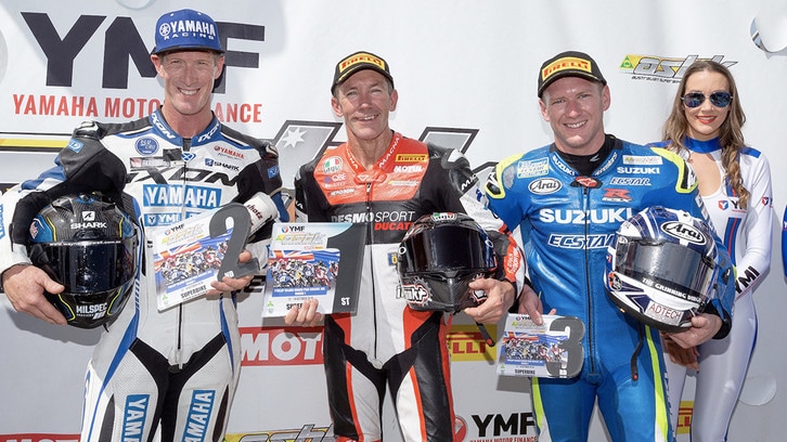 Troy Bayliss torna alla vittoria in Australia