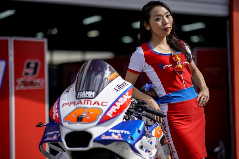 Sexy MotoGP: le ragazze più belle del GP del Giappone