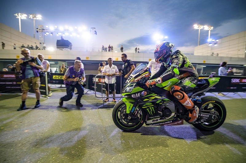 SBK, luci a Losail: le FOTO più belle del venerdì