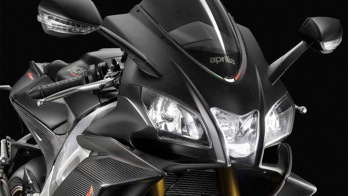 Aprilia RSV4 RR Factory 2019 - LE FOTO