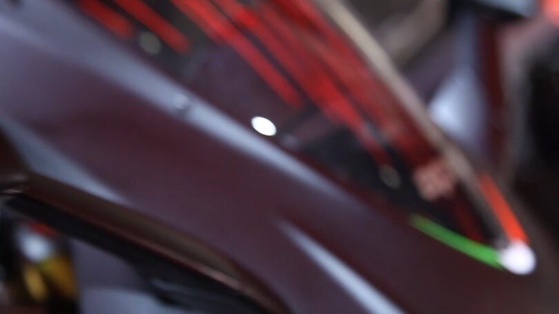 Video Aprilia RSV4 1100 Factory: LIVE@ EICMA 2018