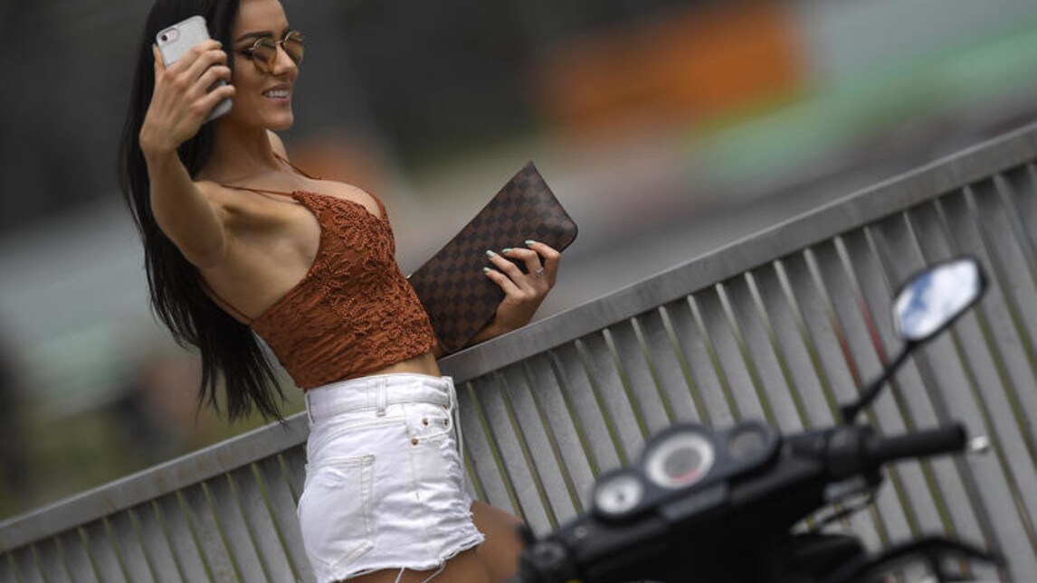 Le 50 sexy girls più esplosive della MotoGP: MEGA-GALLERY