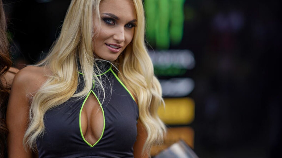 Le 50 sexy girls più esplosive della MotoGP: MEGA-GALLERY