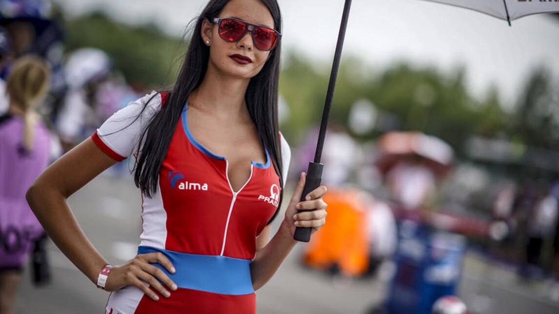 Le 50 sexy girls più esplosive della MotoGP: MEGA-GALLERY