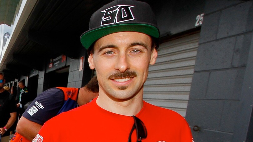 SBK: Laverty sulla Panigale V4R con Go Eleven