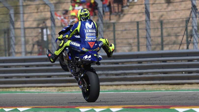 MotoGP: le 100 pieghe e impennate più elettrizzanti dell'anno - FOTO