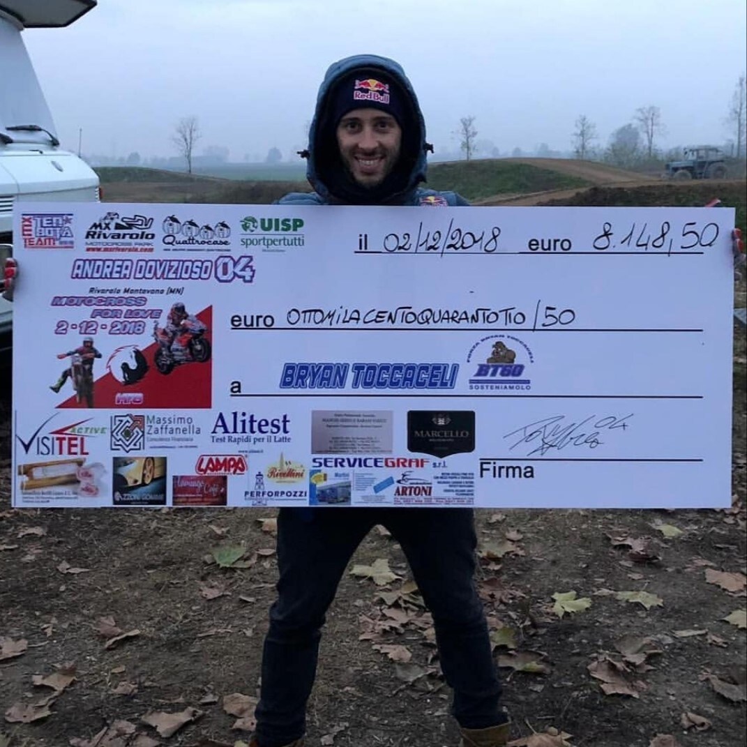 Dovizioso scende in pista per aiutare Bryan Toccaceli