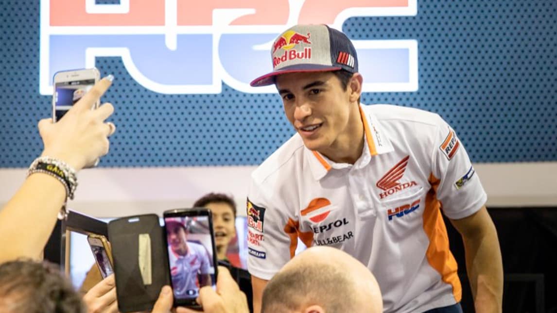 MotoGP, Marquez: “Prima o poi Lorenzo sarà veloce con la Honda”