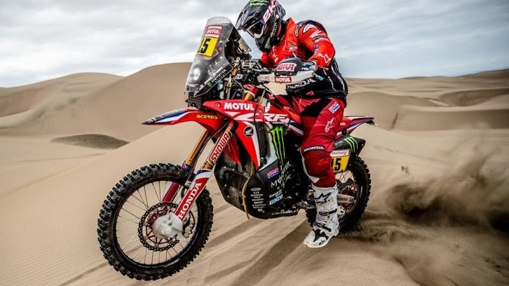 Dakar, colpo di scena: il motore tradisce Brabec