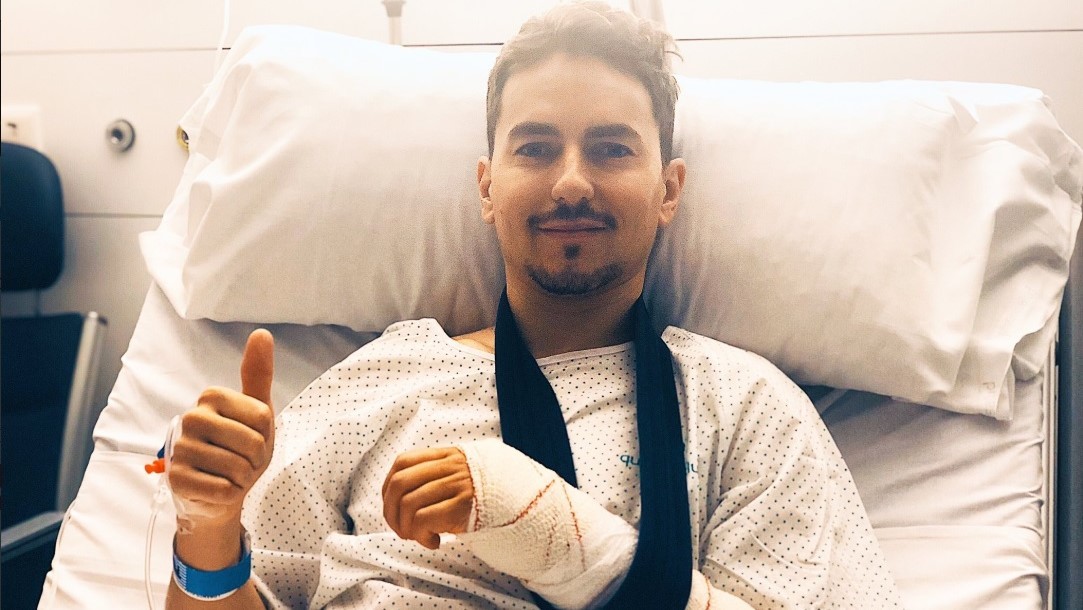 Lorenzo operato, il Mondiale non sarebbe a rischio