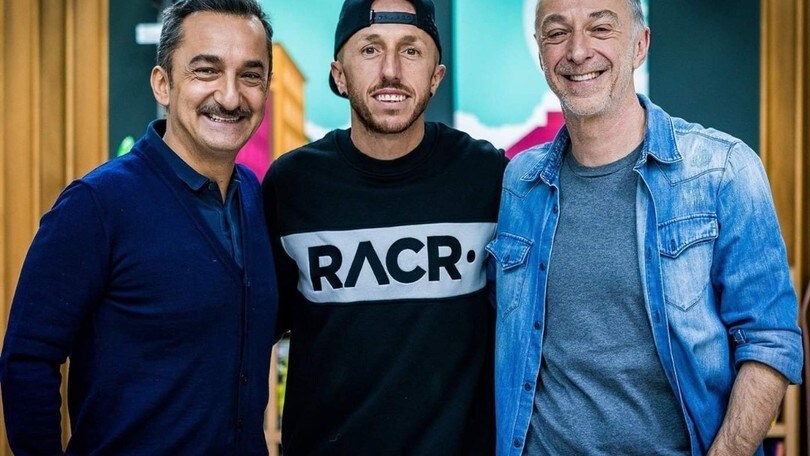 Cairoli a Deejay chiama Italia presenta il suo nuovo libro