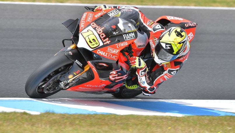 SBK, Bautista da record: “Più fiducia in ingresso curva”