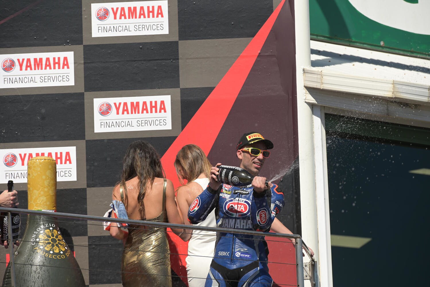 Melandri sul podio: "L'ultimo giro? Come una Superpole"