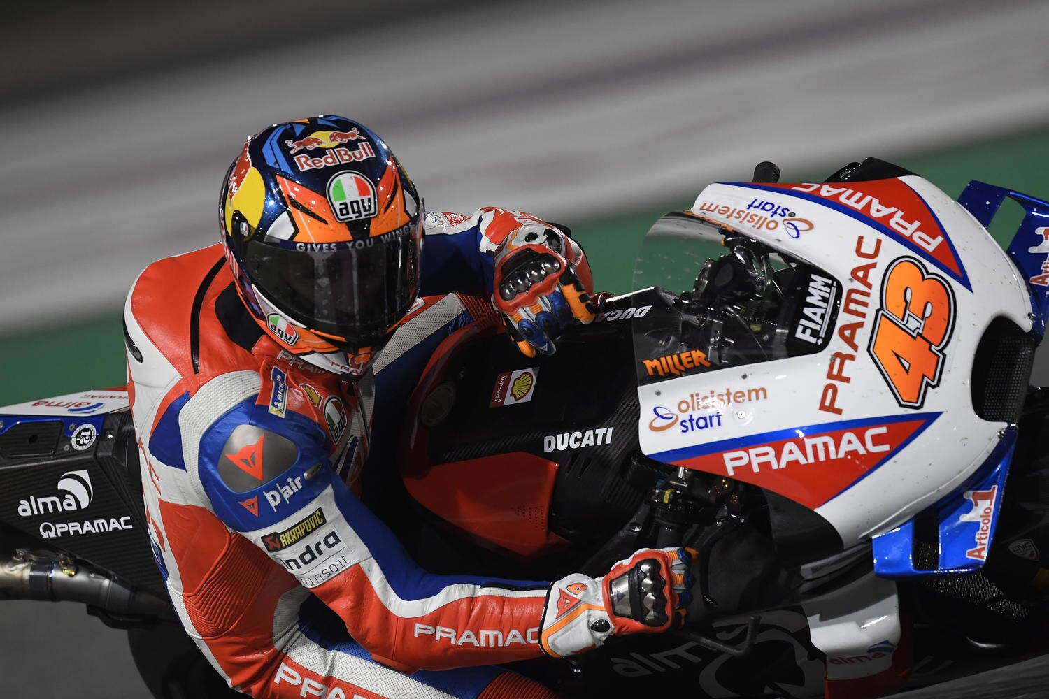 Miller: “Io e Petrucci proviamo le parti della GP19 per Dovizioso”
