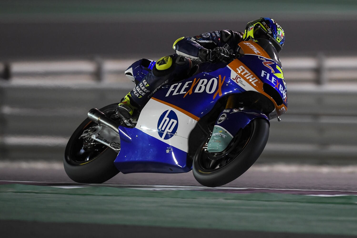 Moto2 day 1: Lorenzo Baldassarri mette tutti in riga in Qatar