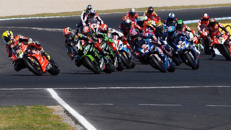 SBK: tutti contro Bautista in Thailandia