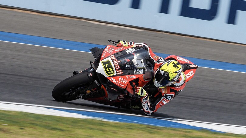 SBK Thailandia: Bautista comincia bene