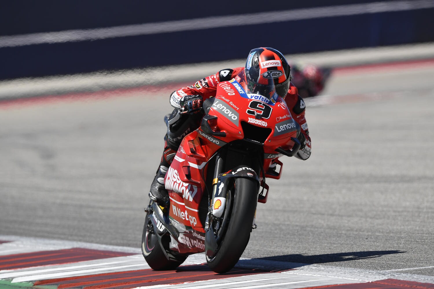 Jerez MotoGP, day1: Petrucci il più veloce nella prima giornata