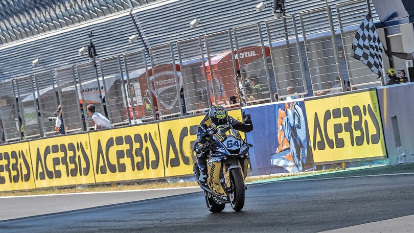 Supersport: Caricasulo imbattibile a Jerez