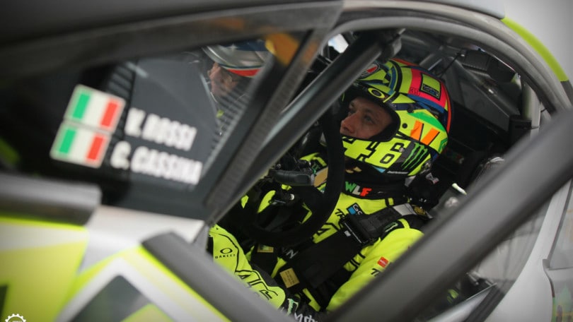 Valentino fa una promessa: "Presto correrò al DTM"