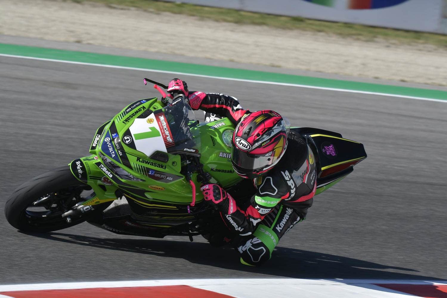 SS300 Misano, gara: la più forte è Ana Carrasco