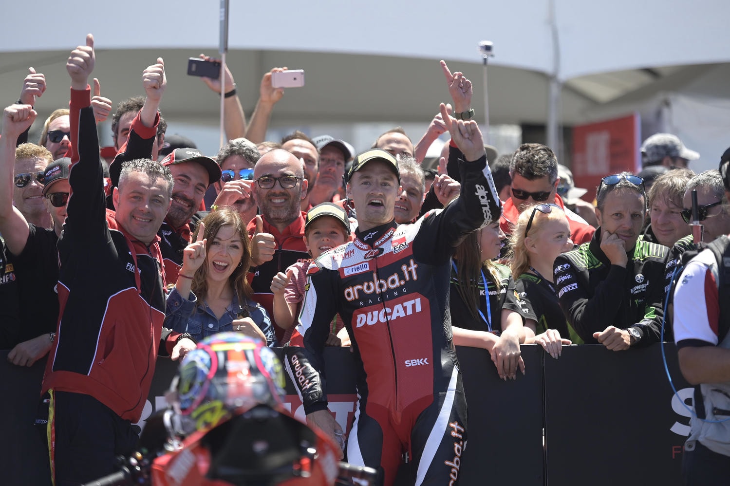 SBK Laguna Seca: Chaz Davies si prende gara2