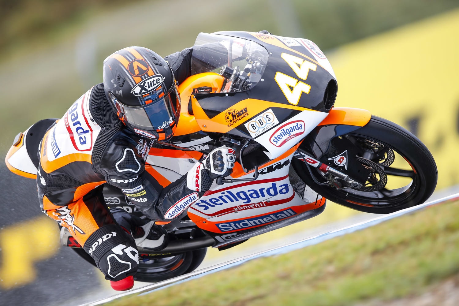 Moto3, gara: Canet beffa Dalla Porta e Arbolino