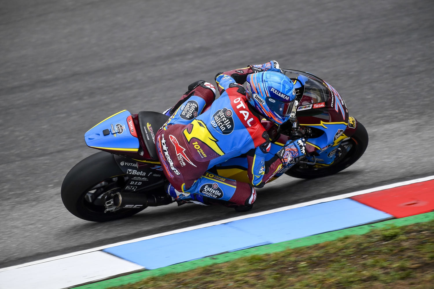 Moto2, Brno gara: vince Marquez ma è show italiano