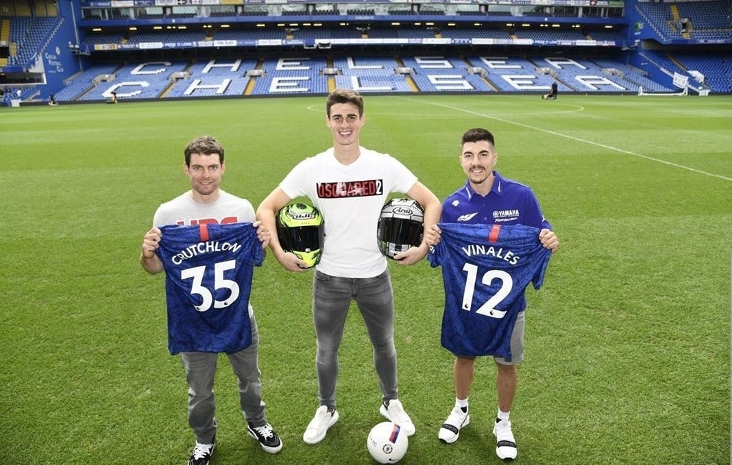 Crutchlow e Vinales in campo con Kepa, la stella del Chelsea
