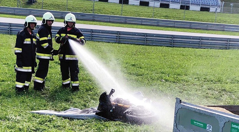 MotoE, problemi di gioventù
