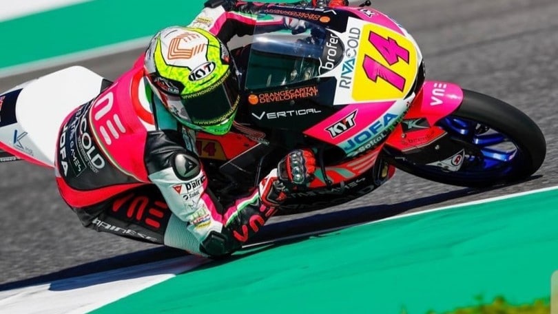 Moto3, prove libere: Tony Arbolino comanda a Silverstone