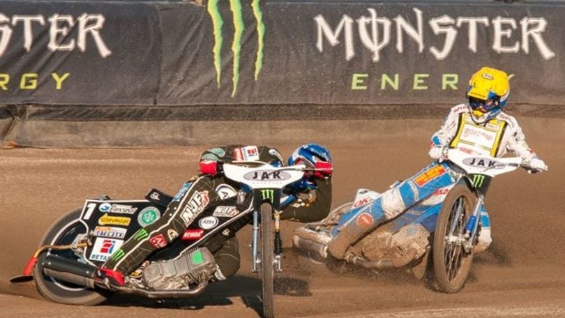 Di traverso: Woffinden, autobiografia e ritorno in sella