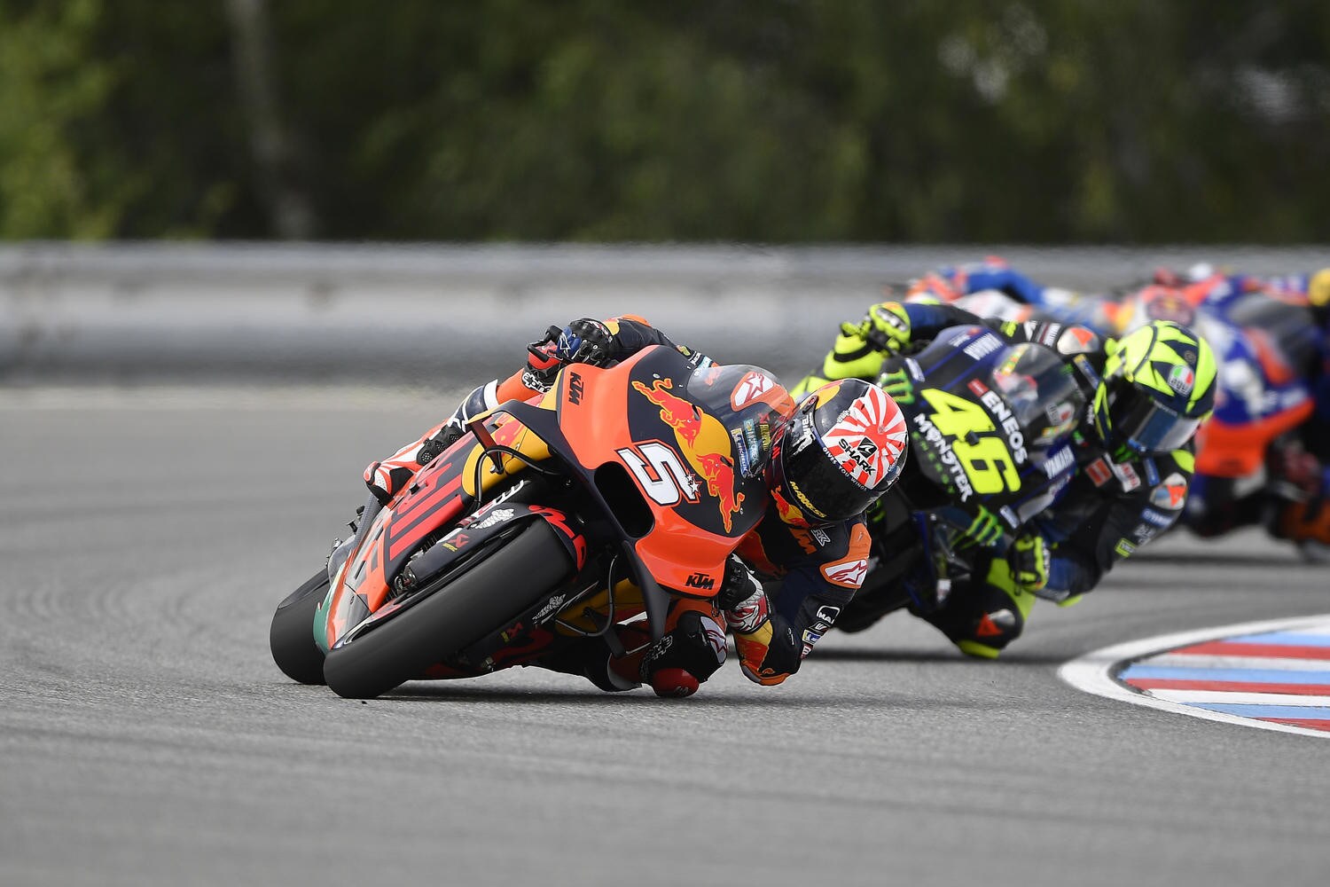 I dubbi di Zarco, la solidarietà di Rossi