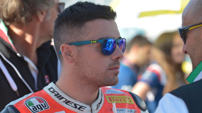 Federico Sandi con la Ducati in Asia