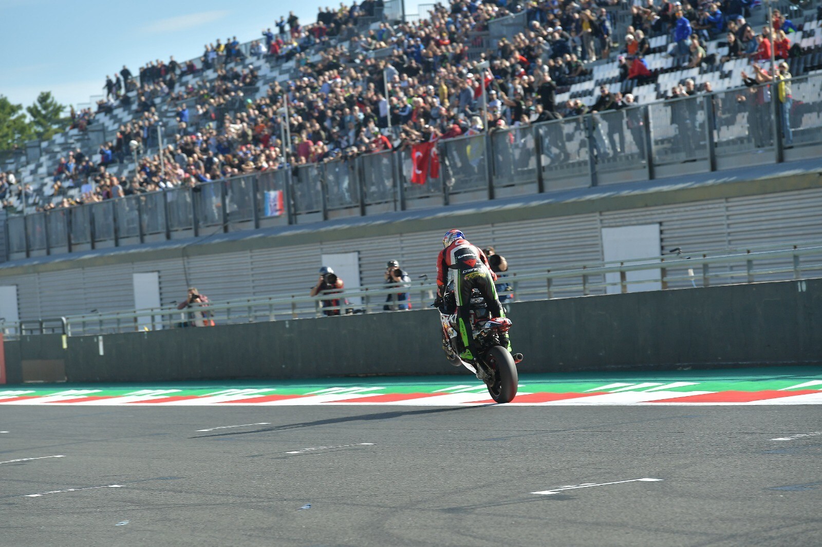 SBK Magny Cours: Razgatlioglu firma anche la Superpole Race